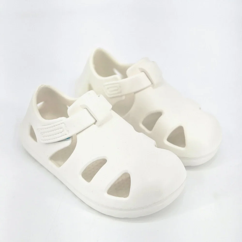 Ten Little Splash Sandals Soft White Lightweight Water Shoes Clogs Size 11 NIB